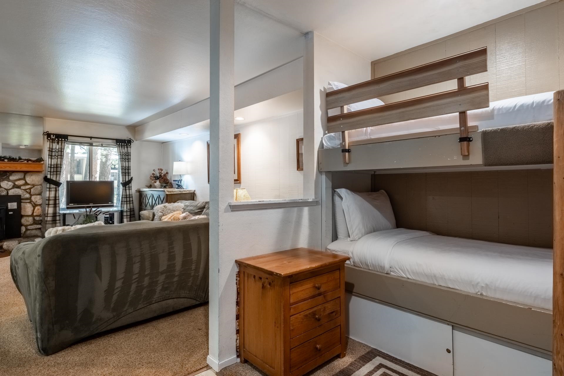 2113 Meridian Blvd #109