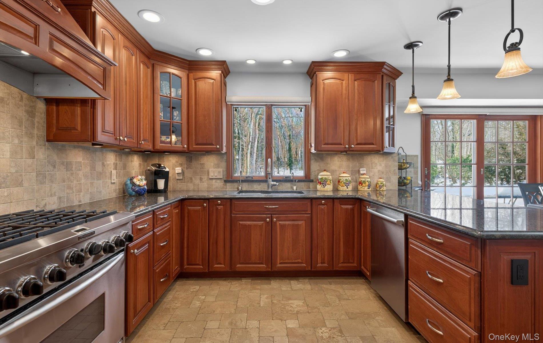 15 Tiber Road