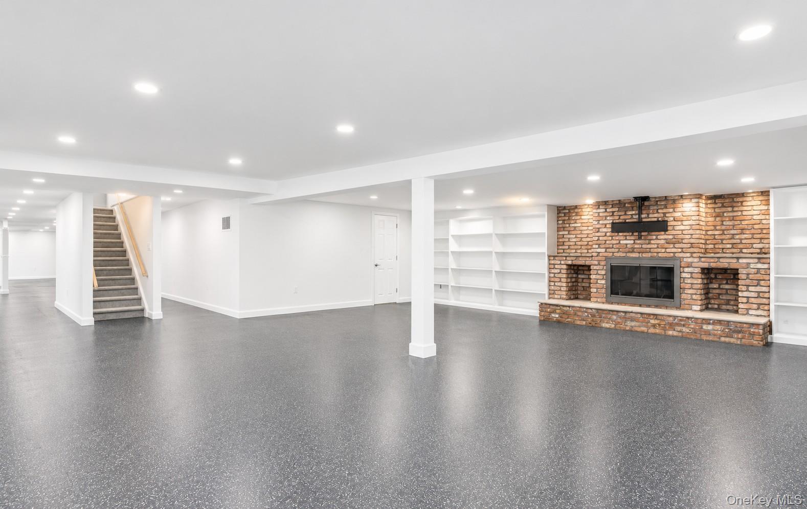15 Tiber Road