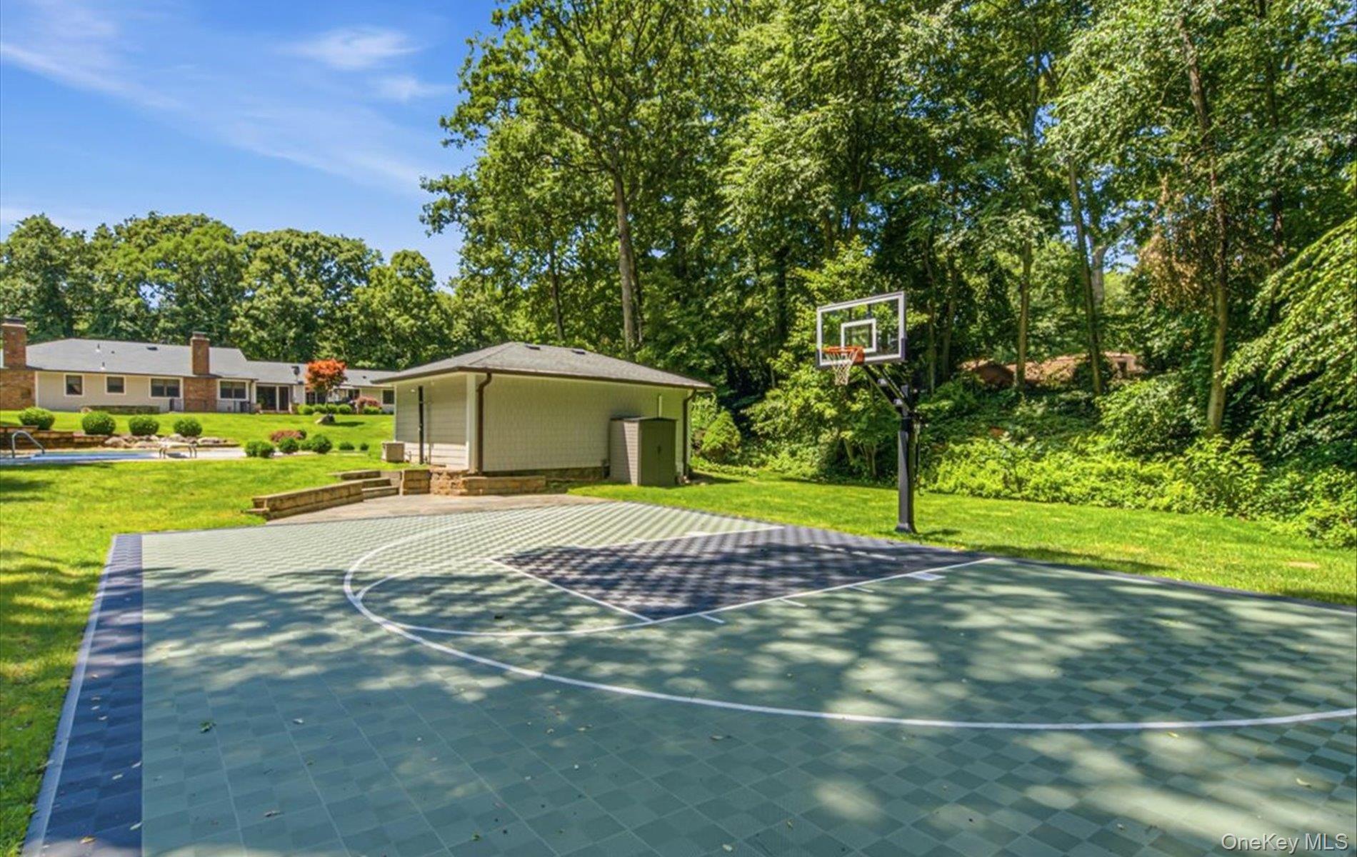 15 Tiber Road