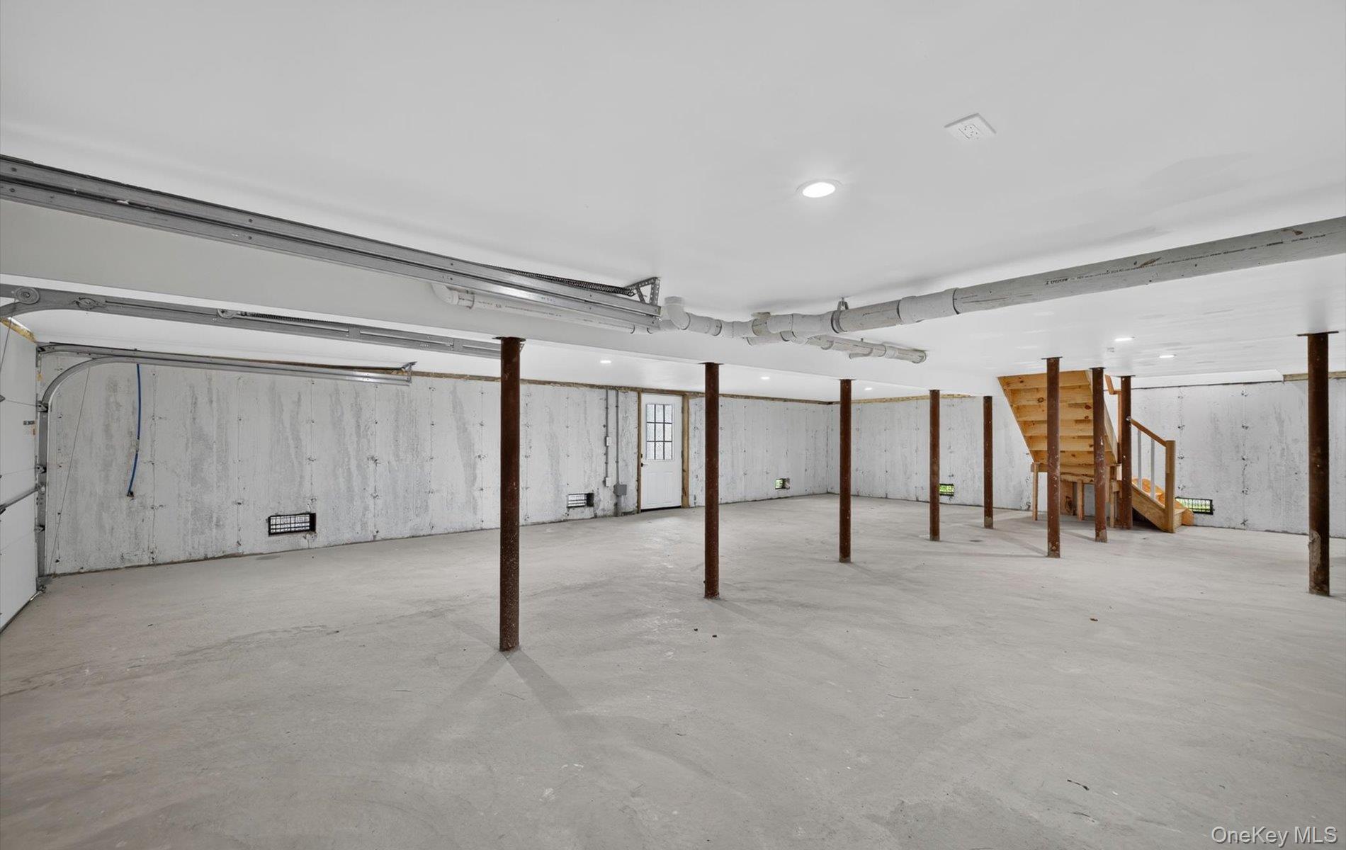 851 W Bay Drive