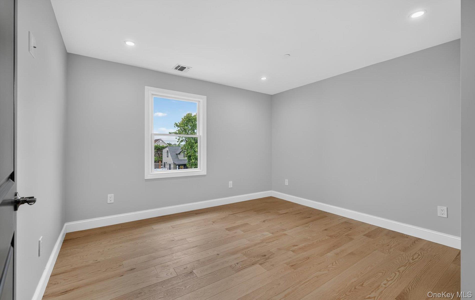 851 W Bay Drive