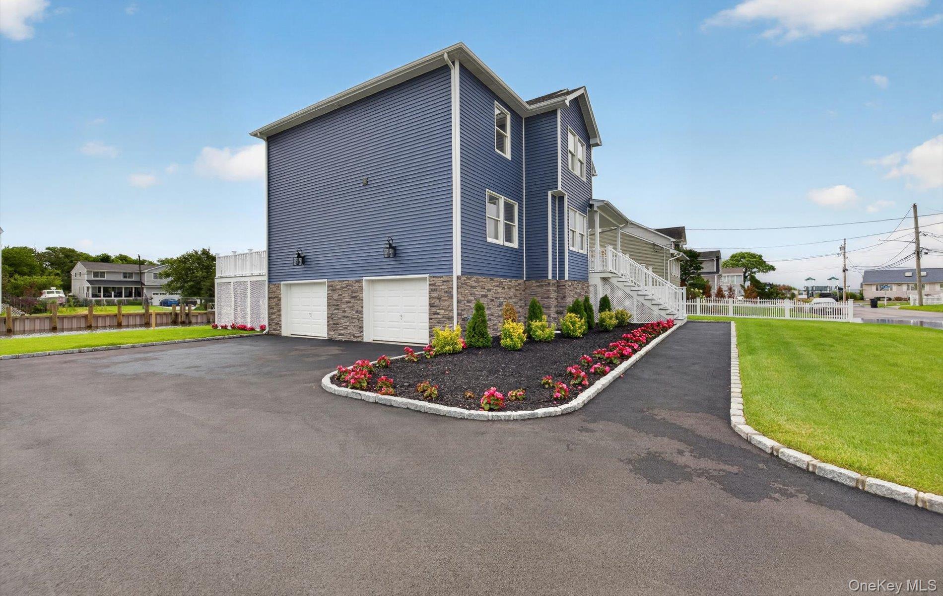 851 W Bay Drive