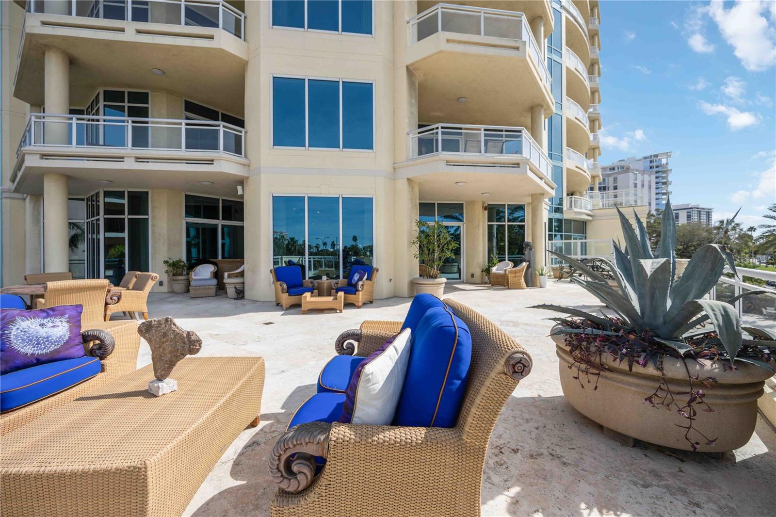 340 S PALM AVE #PL1
