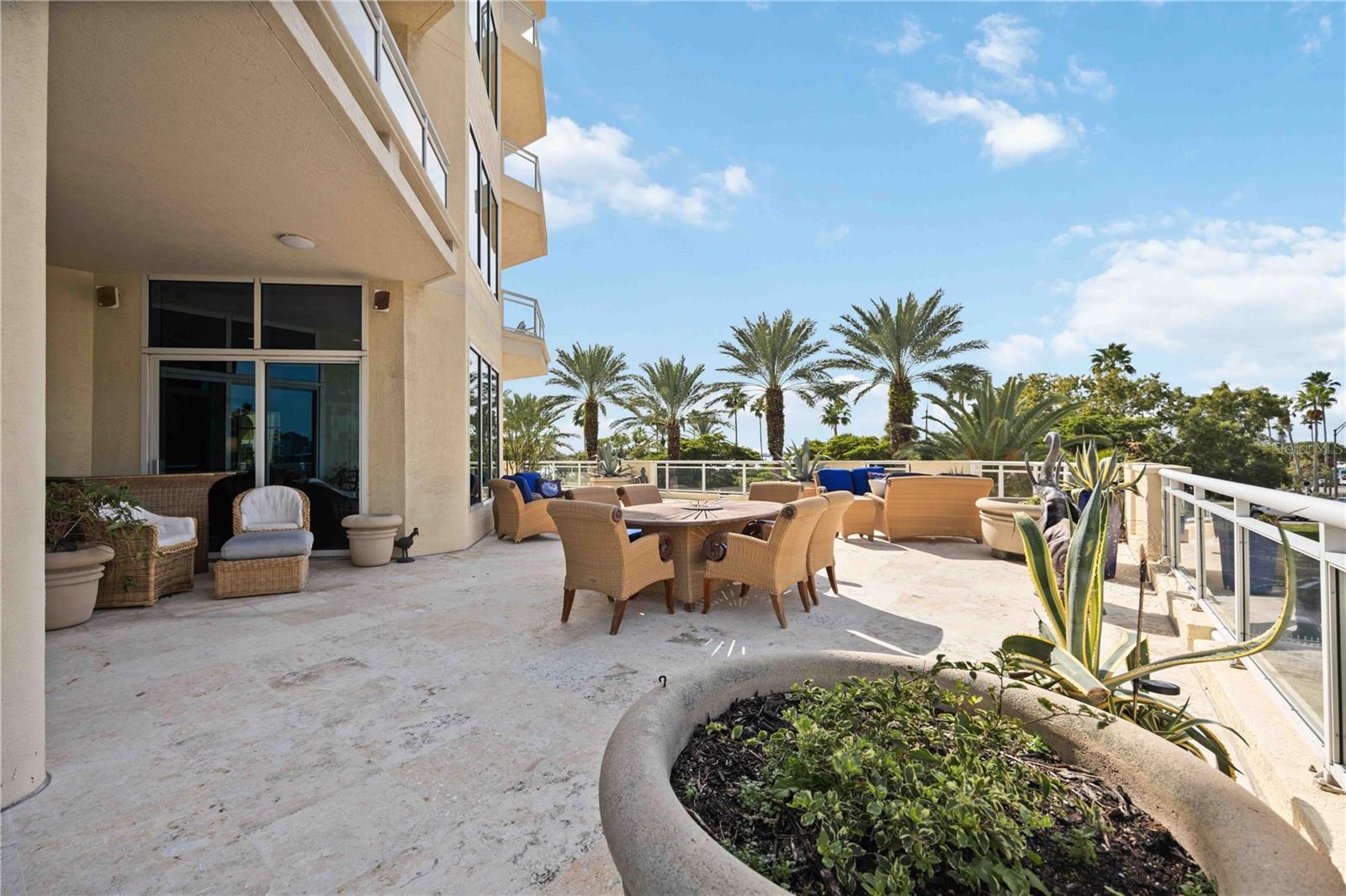 340 S PALM AVE #PL1