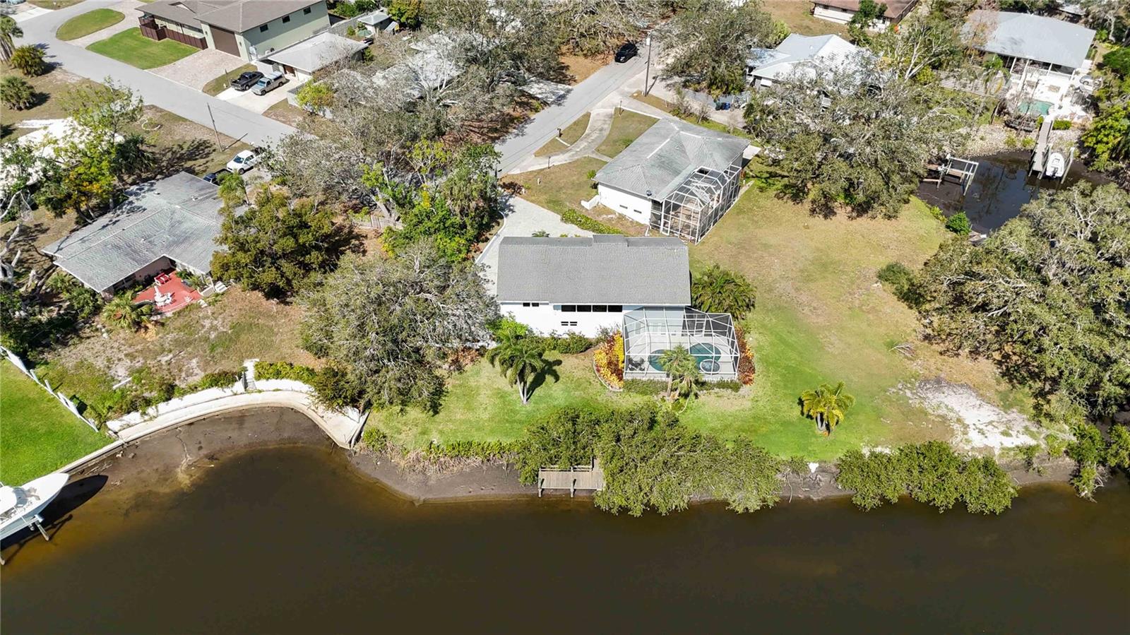 2458 WHIPPOORWILL CIR