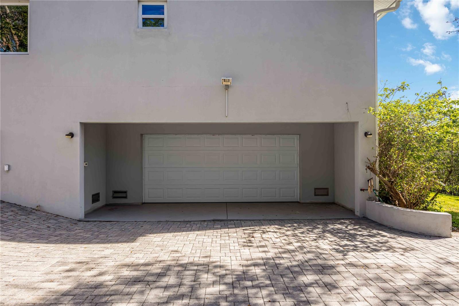 2458 WHIPPOORWILL CIR