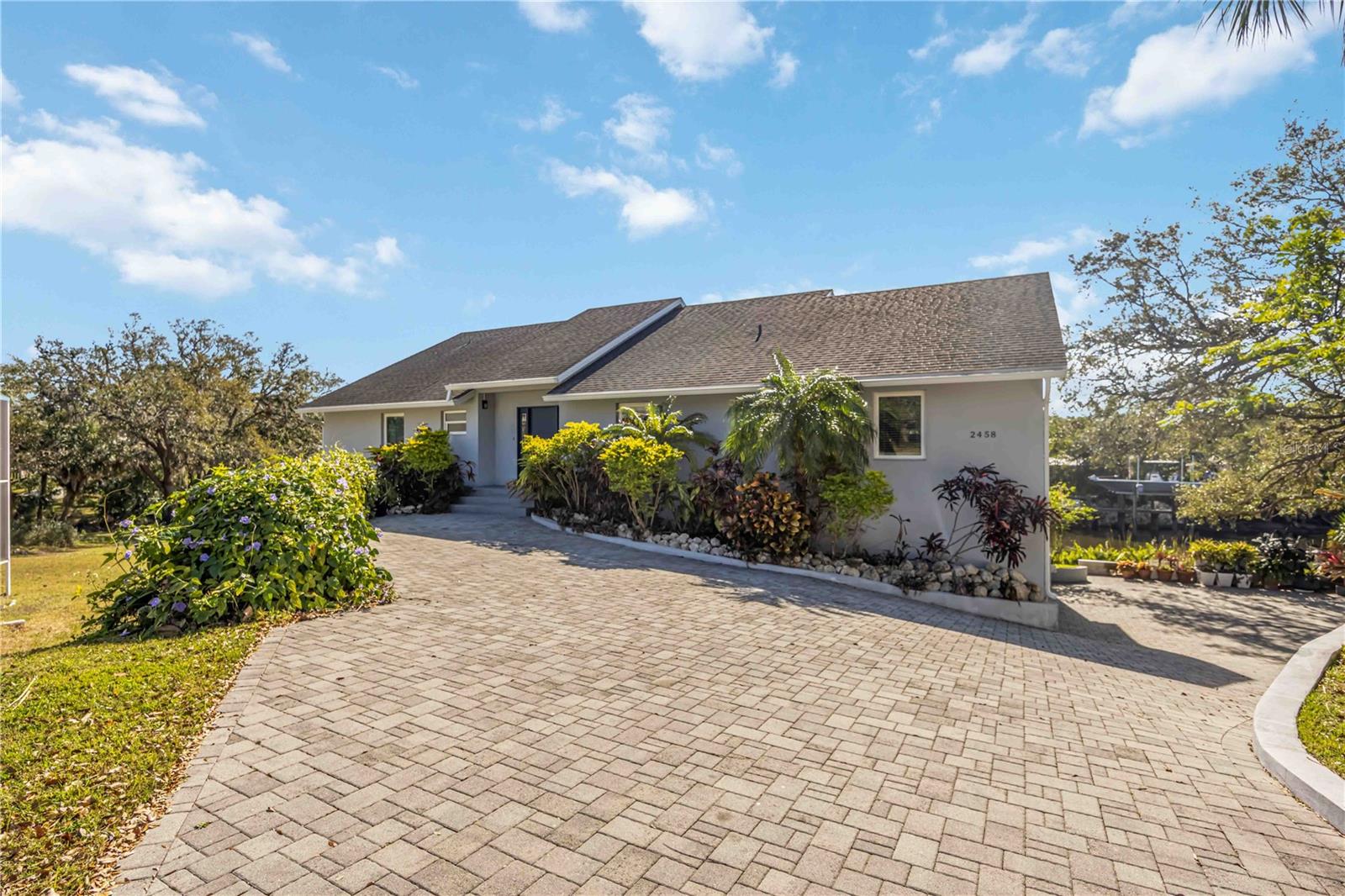 2458 WHIPPOORWILL CIR