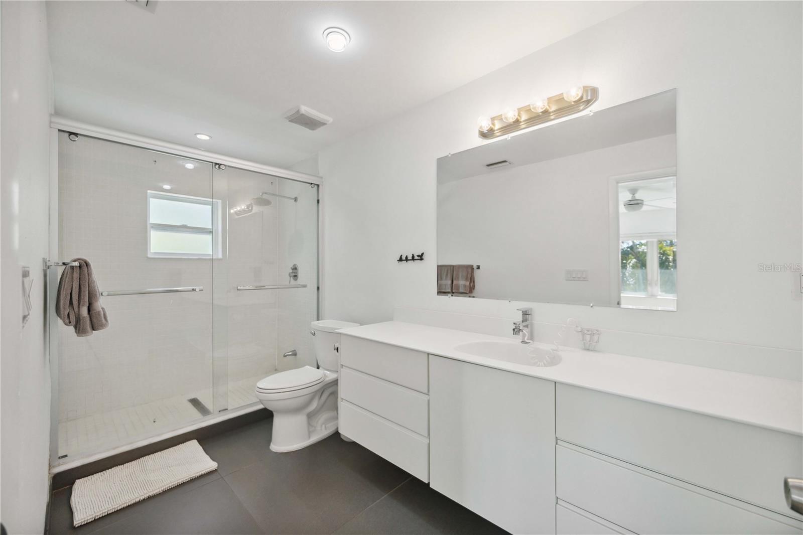 2458 WHIPPOORWILL CIR