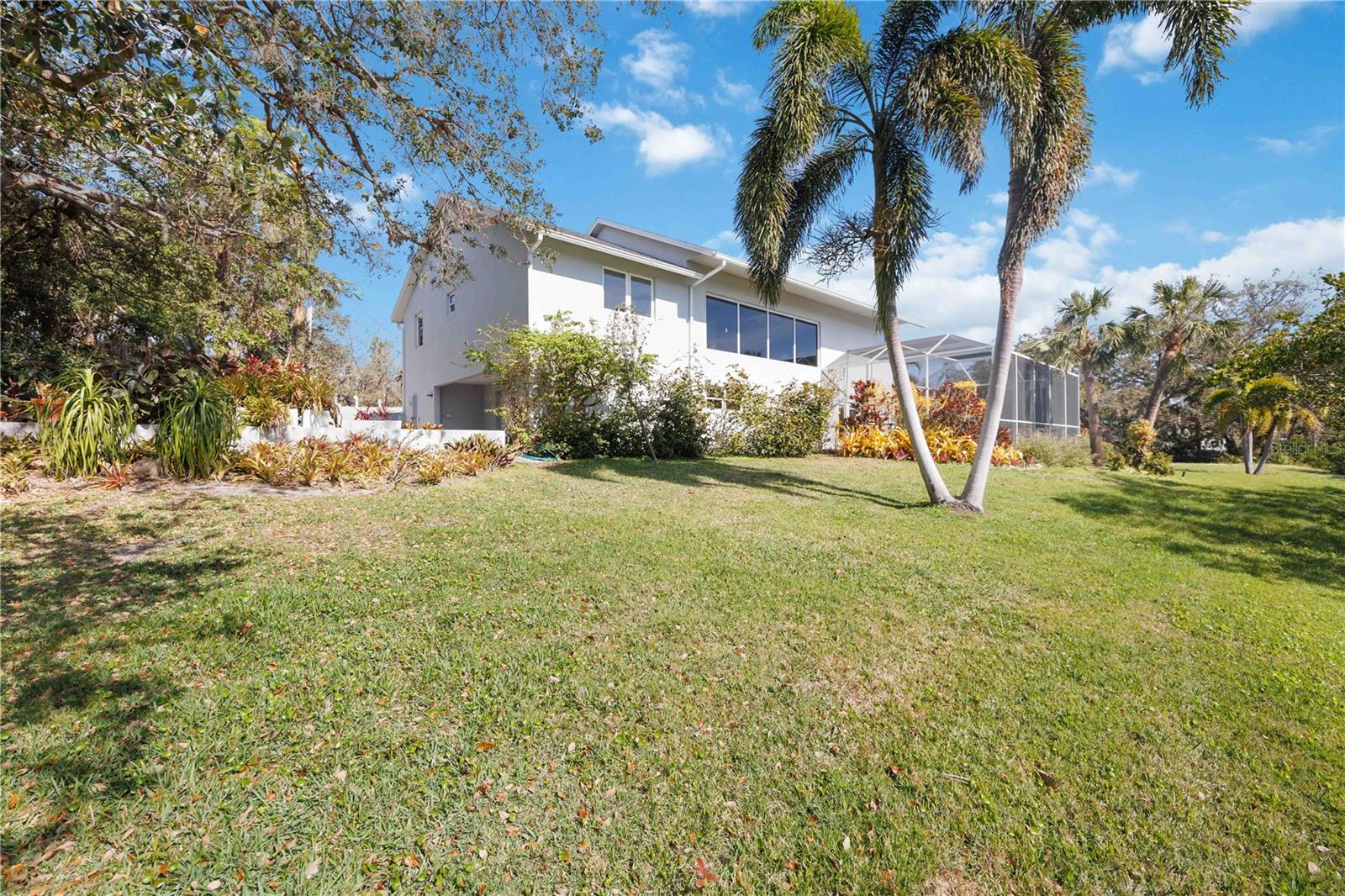 2458 WHIPPOORWILL CIR