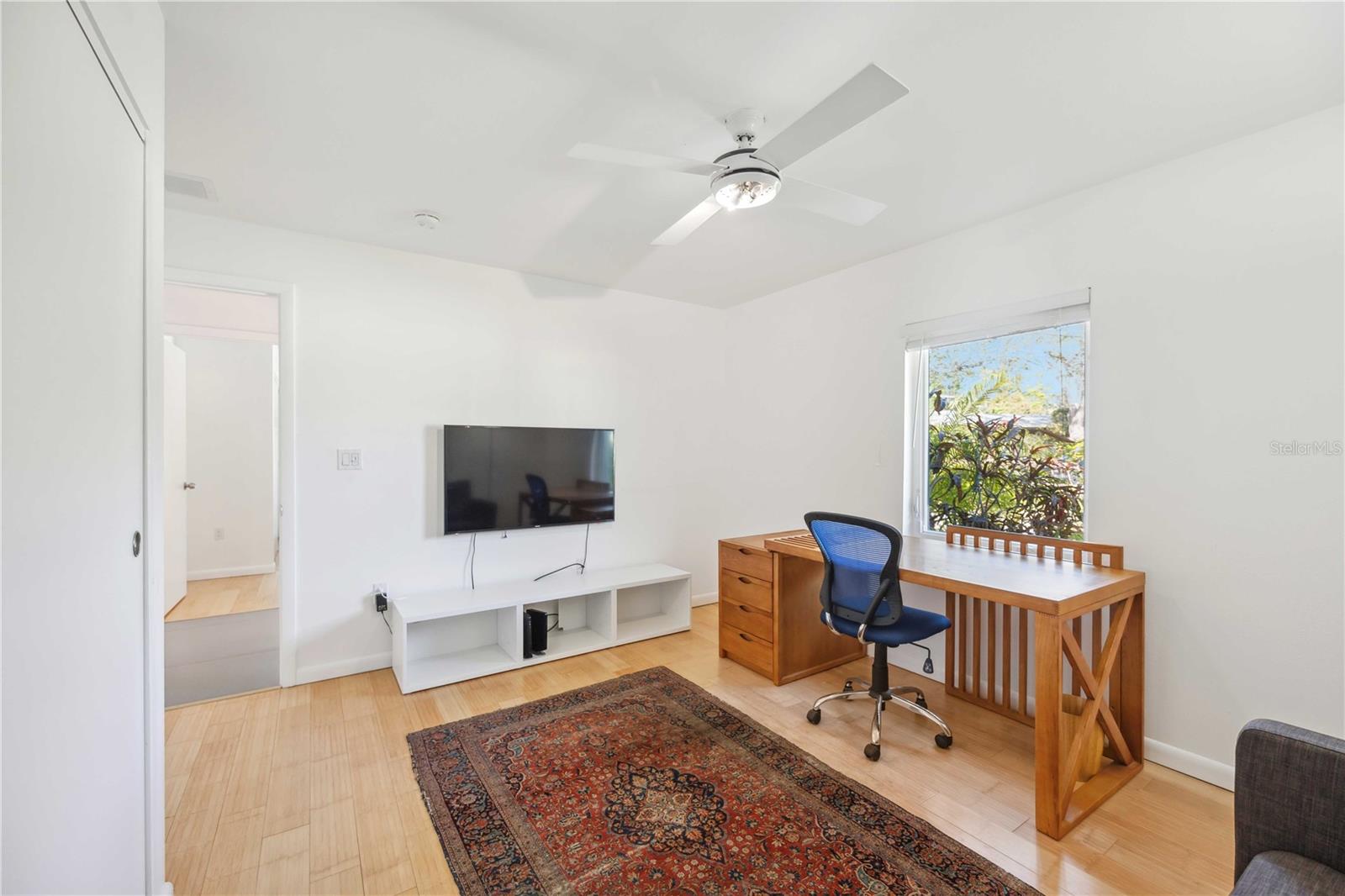 2458 WHIPPOORWILL CIR