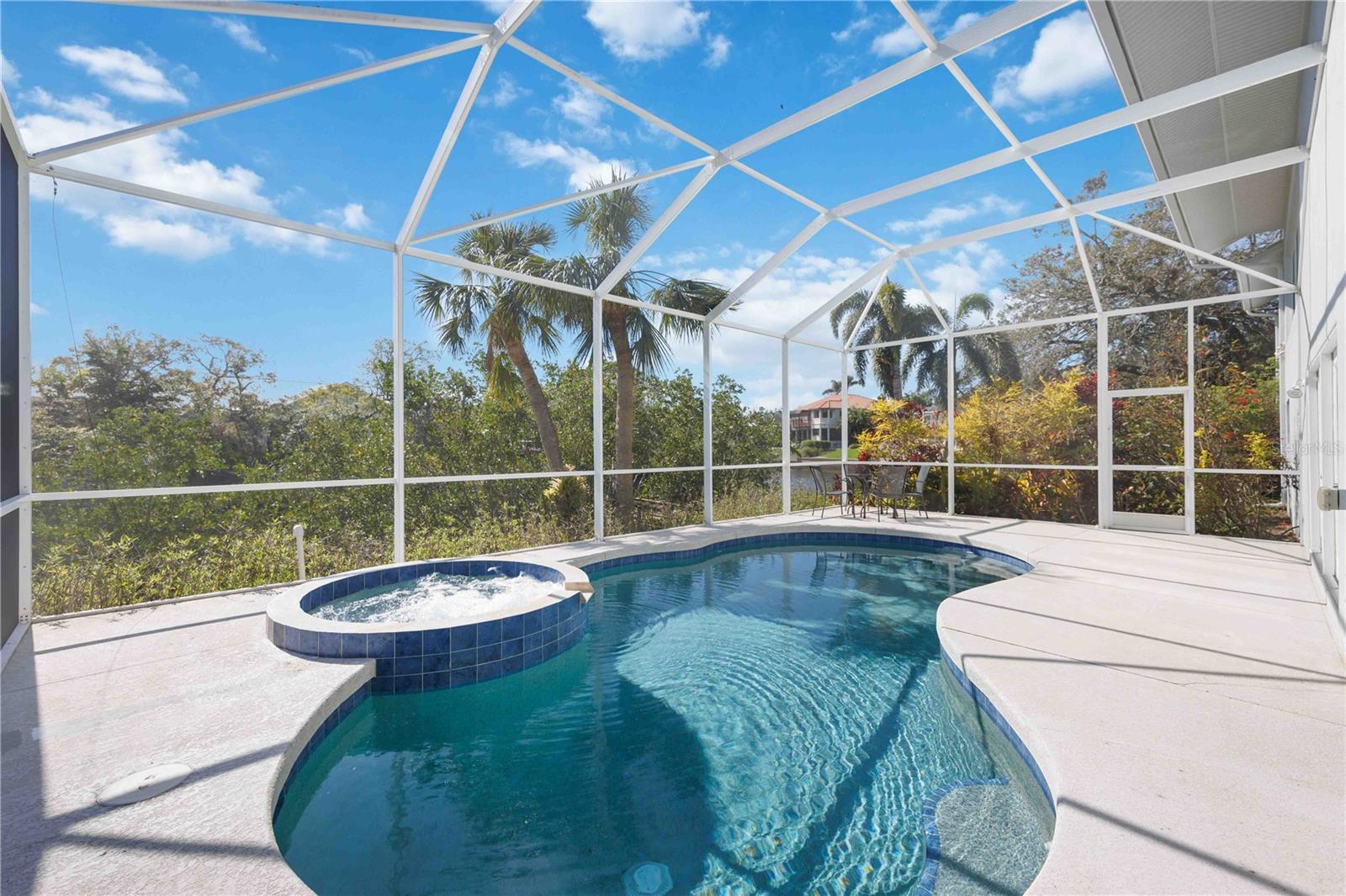2458 WHIPPOORWILL CIR