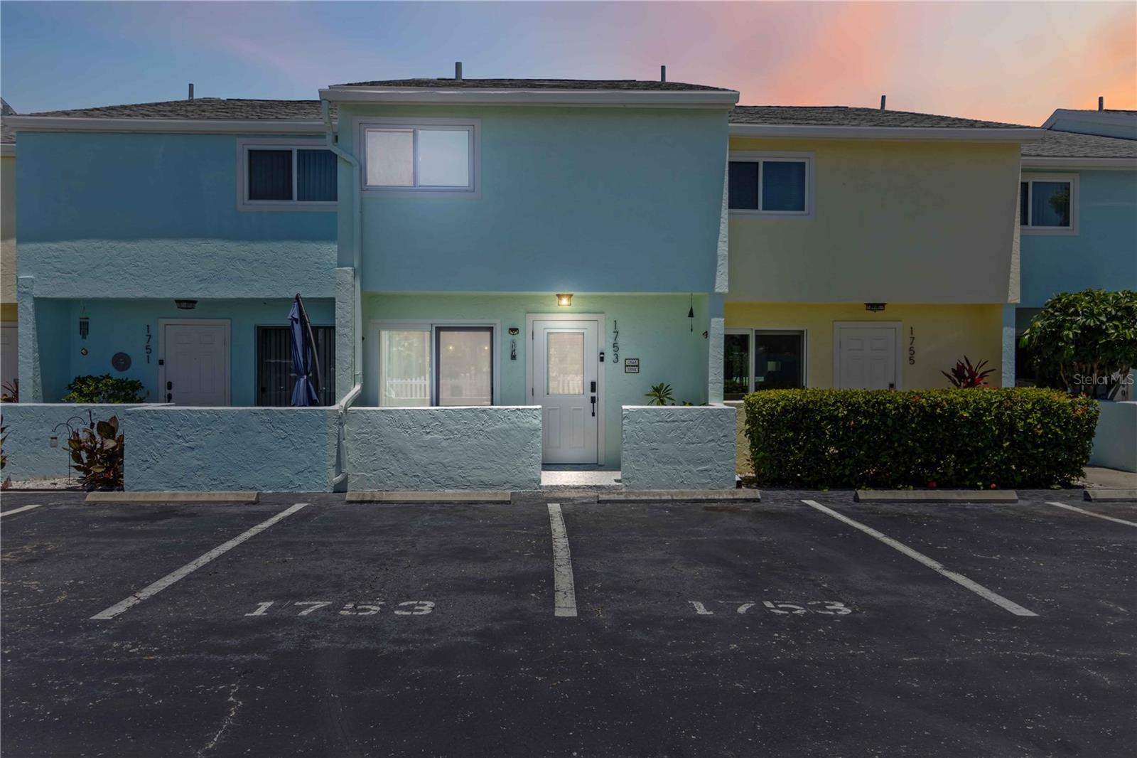 1753 DAWN ST #305