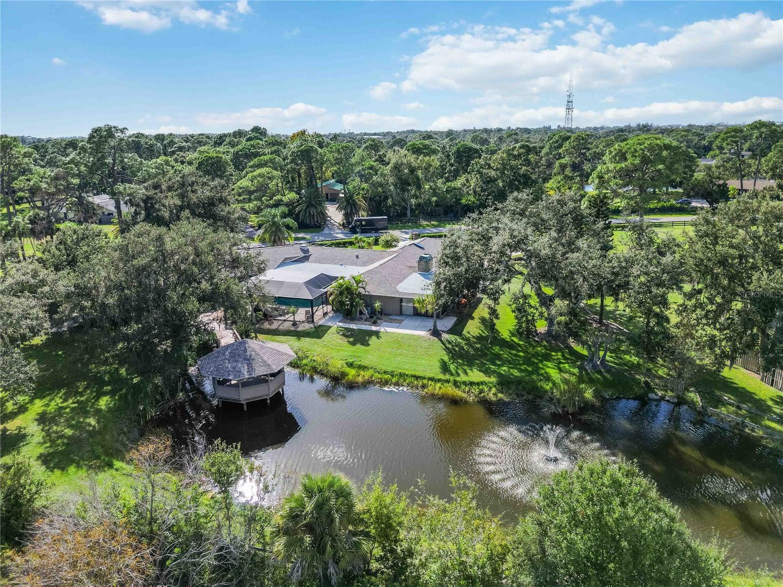 701 EAGLENOOK WAY