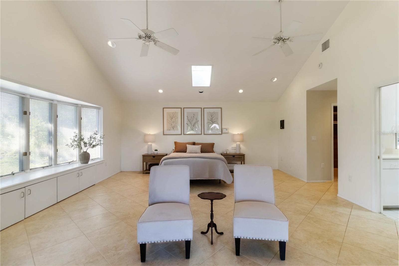 701 EAGLENOOK WAY
