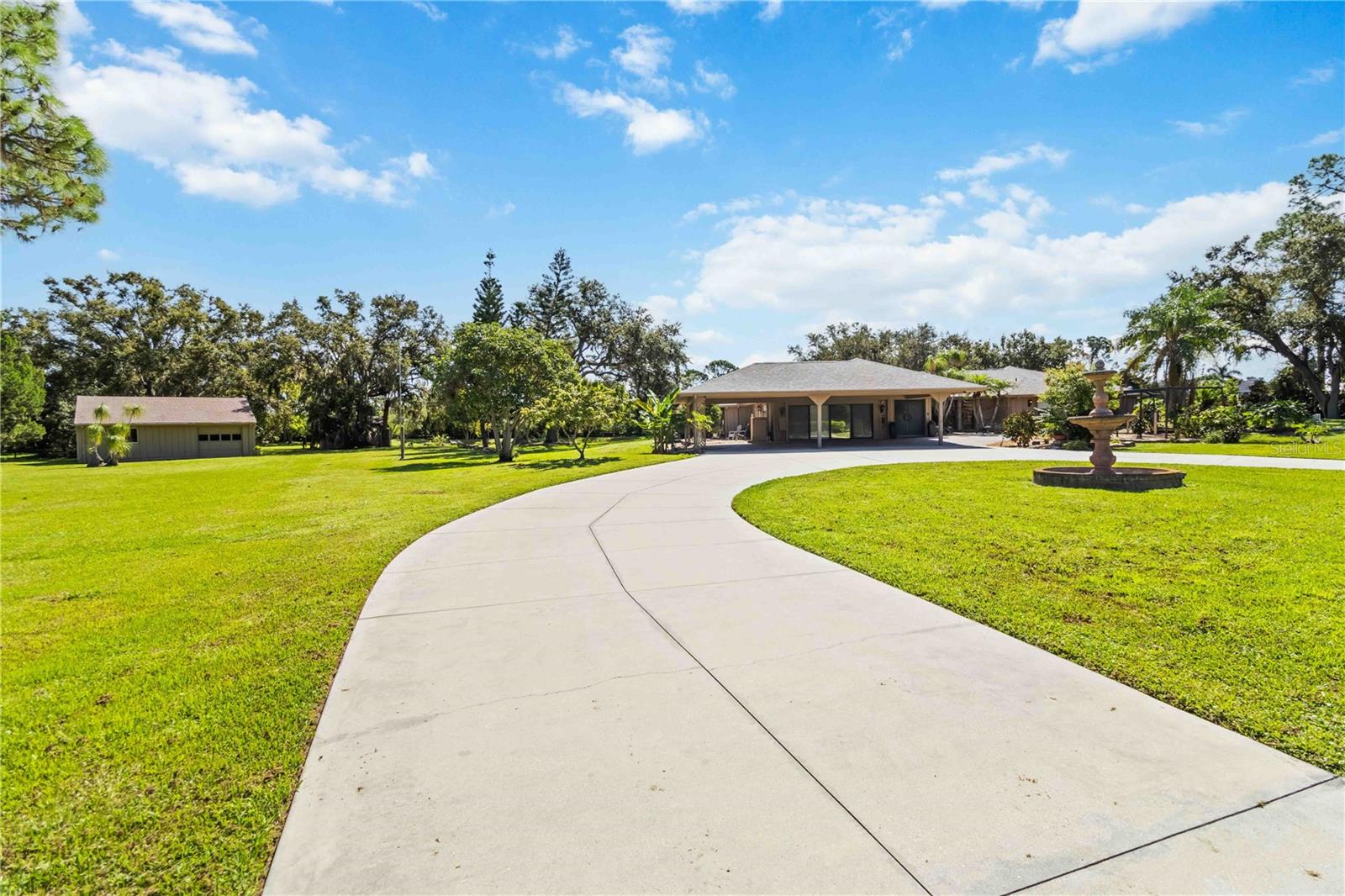 701 EAGLENOOK WAY
