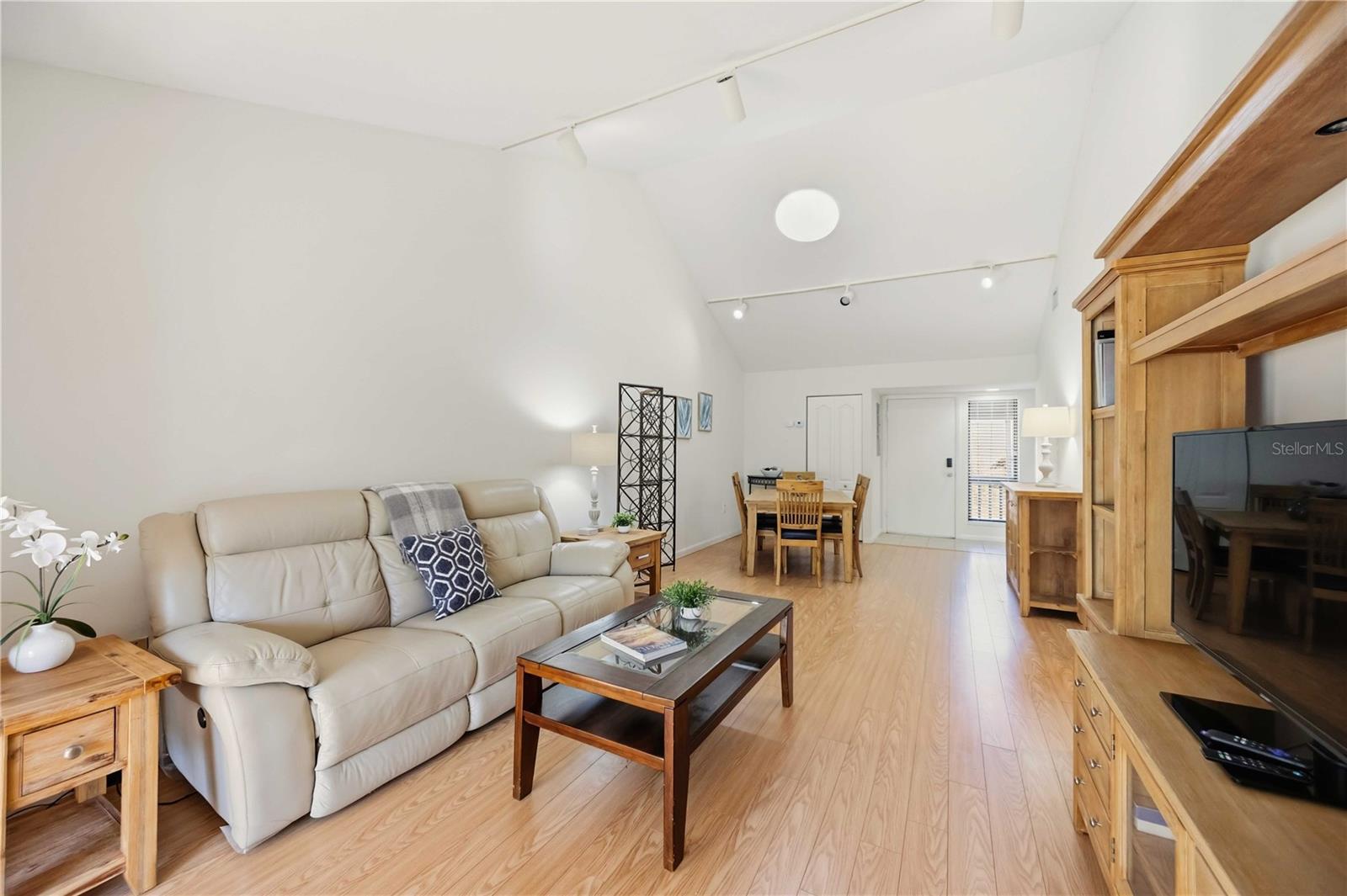 1626 BROOKHOUSE DR #235