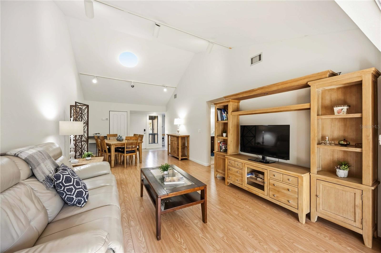 1626 BROOKHOUSE DR #235