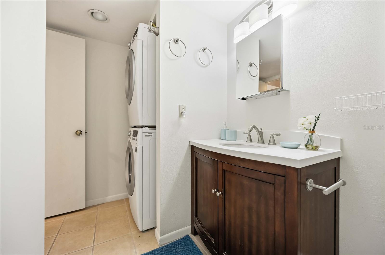 1626 BROOKHOUSE DR #235