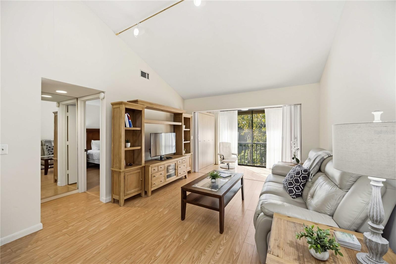 1626 BROOKHOUSE DR #235