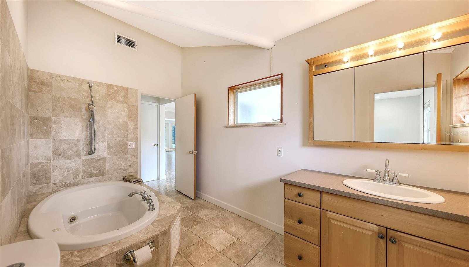4735 REMINGTON DR