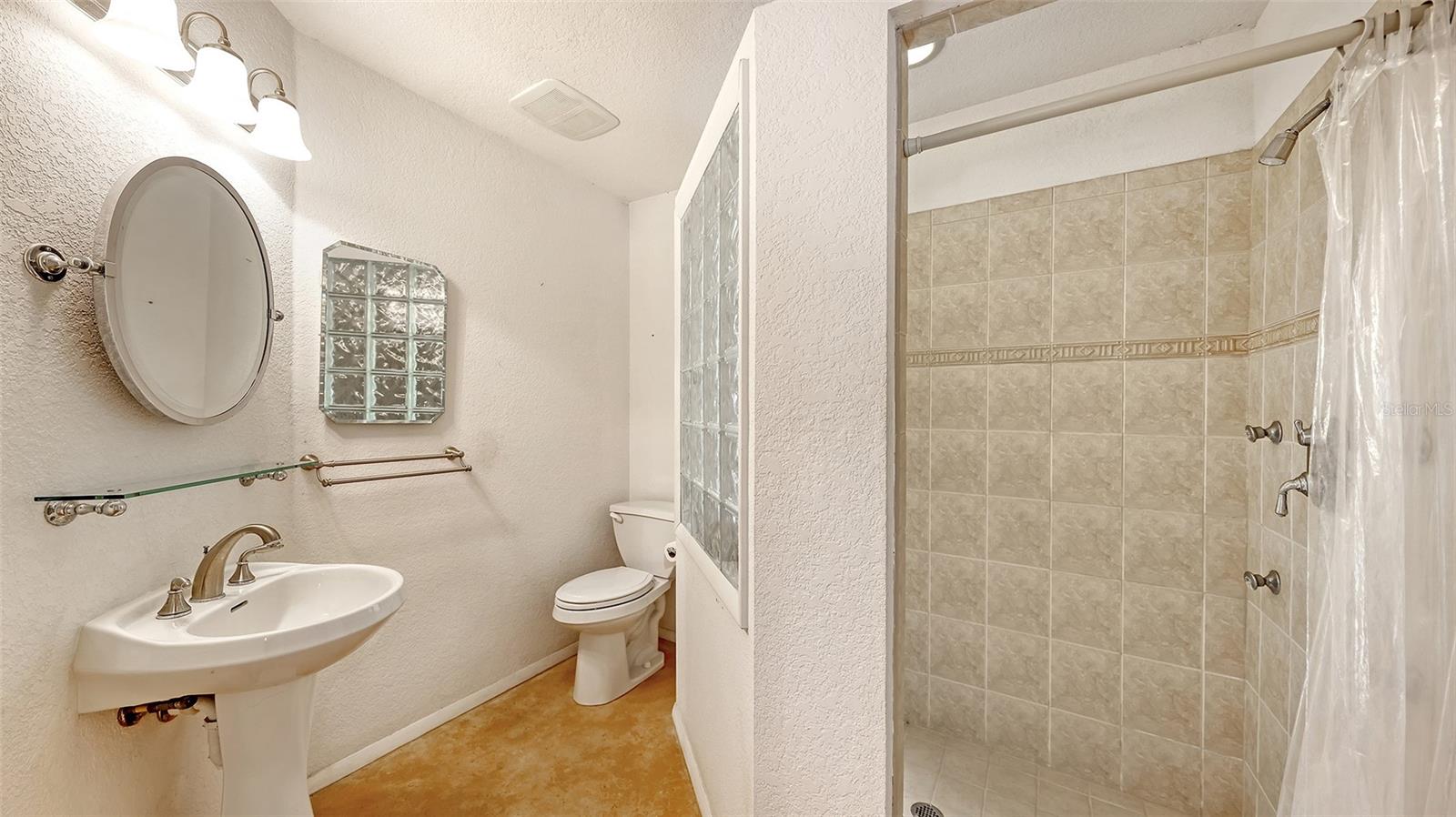 4735 REMINGTON DR