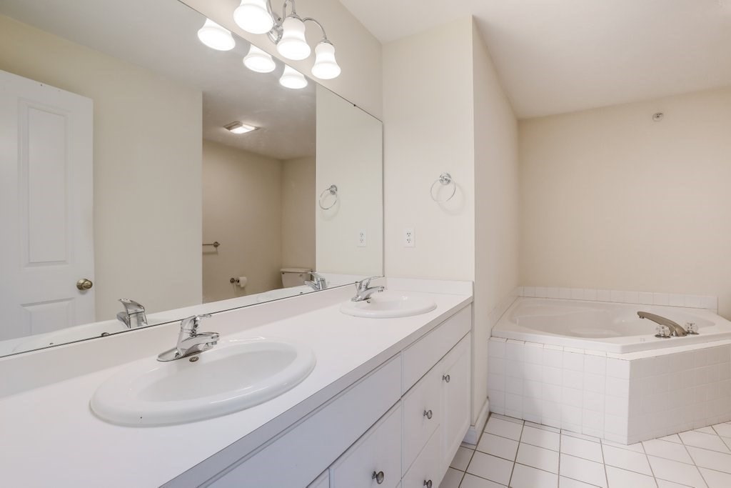 25 Whispering Brook Rd # 25