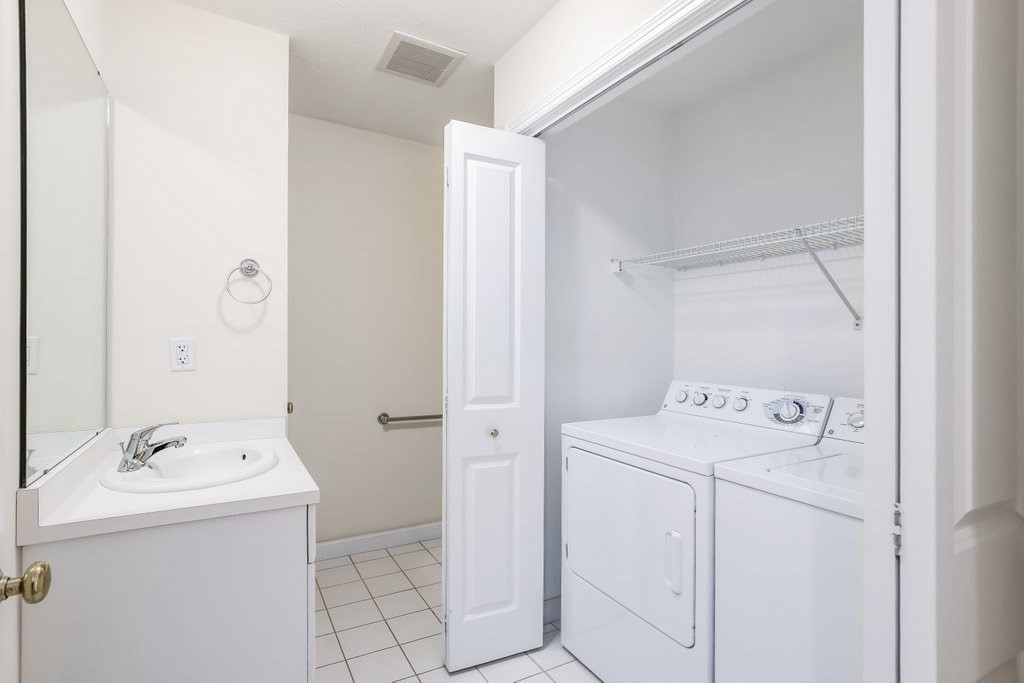 25 Whispering Brook Rd # 25