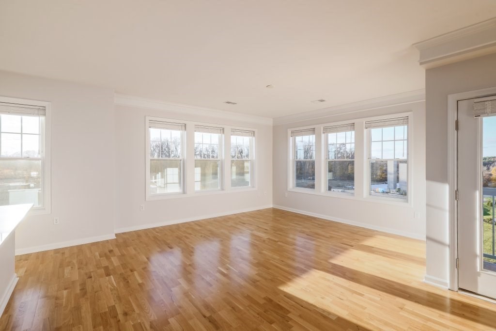 6 Peters Farm Way # 406