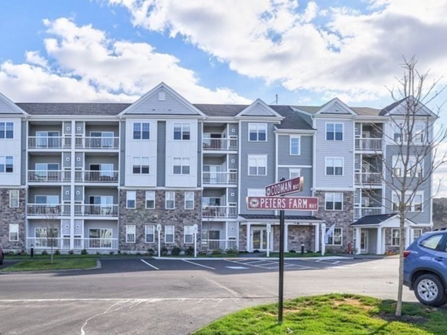 6 Peters Farm Way # 406