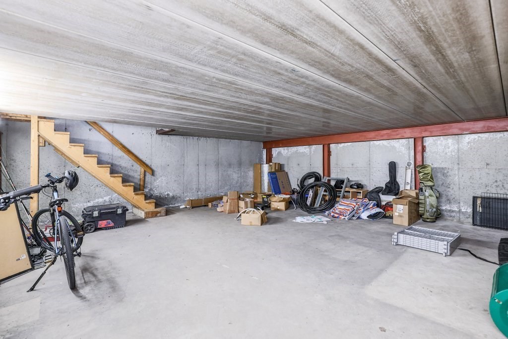 71 Maple St