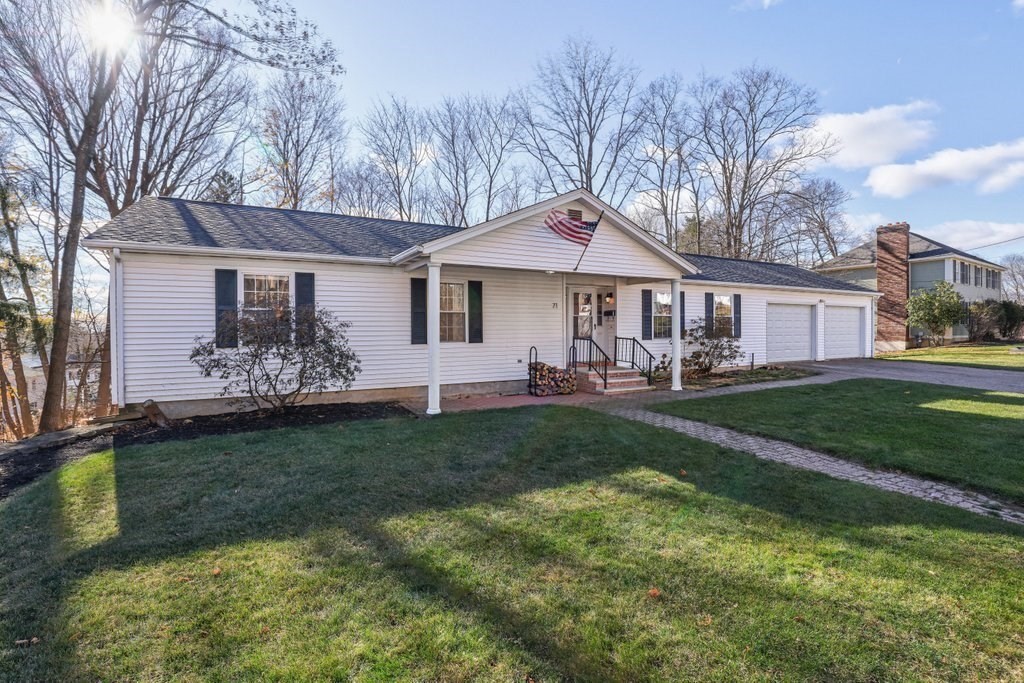 71 Maple St