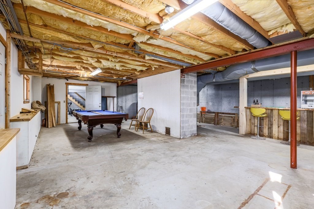 71 Maple St