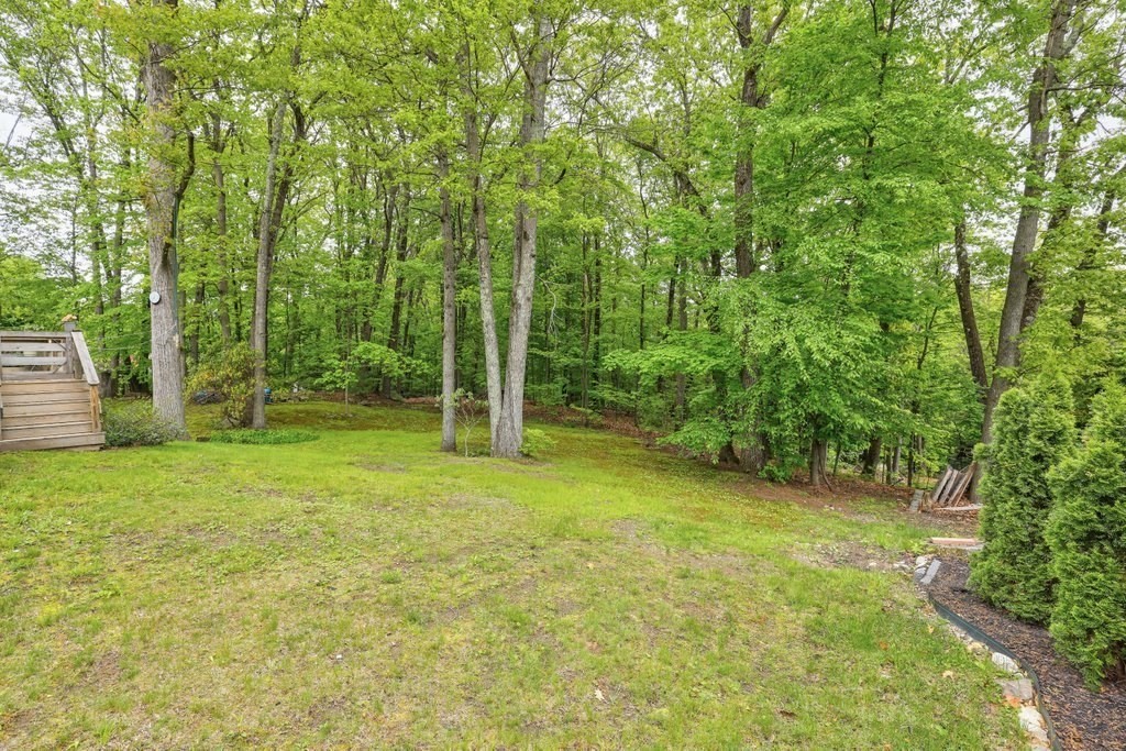 45 Surrey Ln