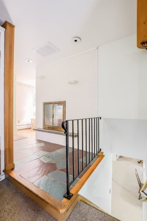45 Surrey Ln