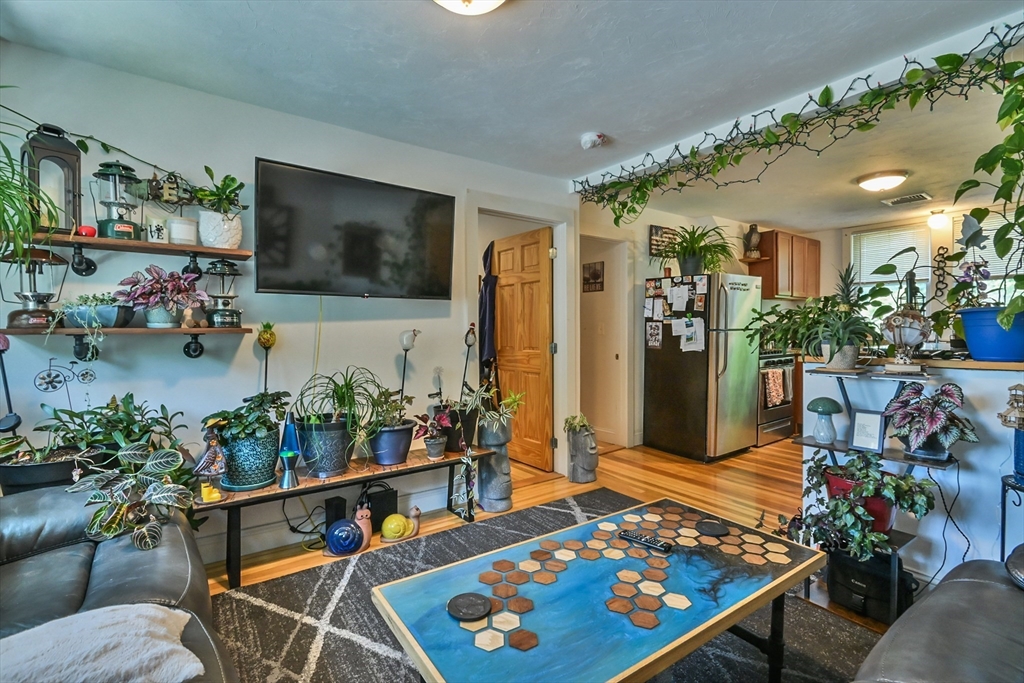18 Emerald Ave.