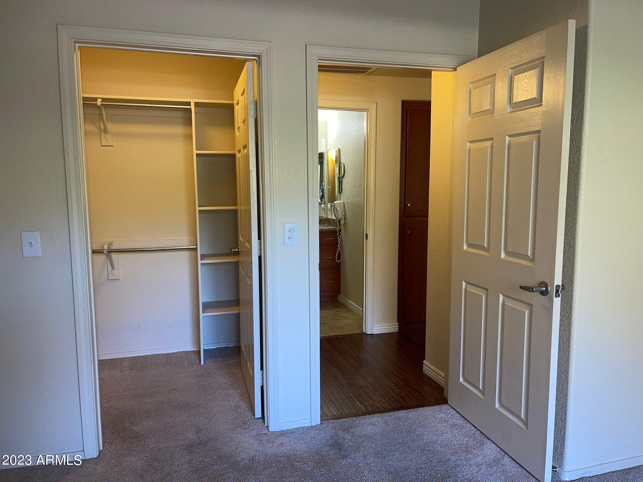 9820 N CENTRAL Avenue, 103