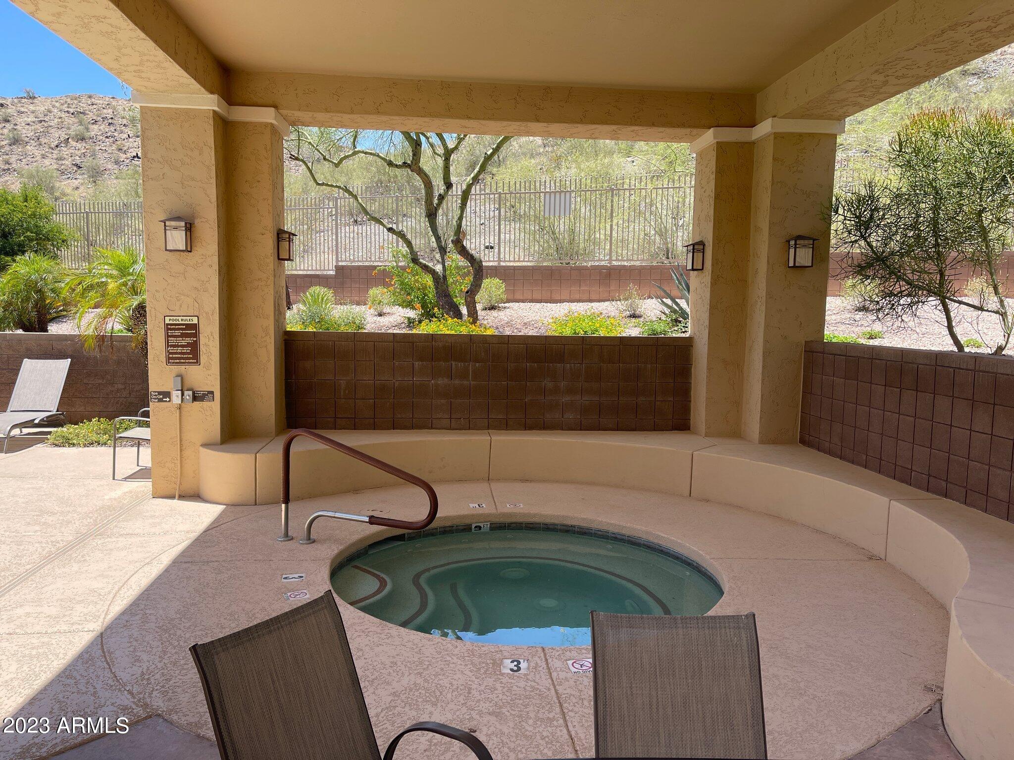 9820 N CENTRAL Avenue, 103