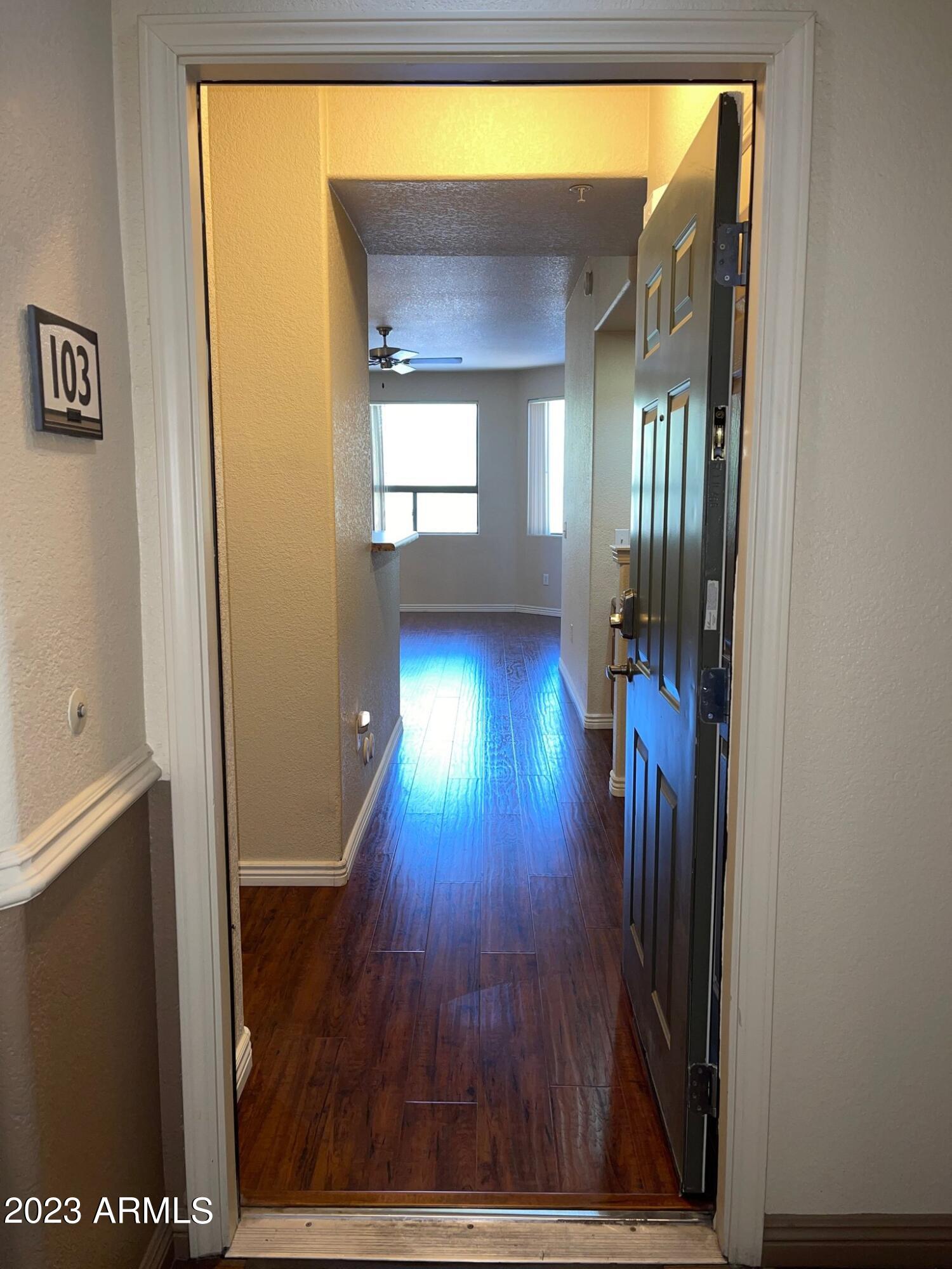 9820 N CENTRAL Avenue, 103