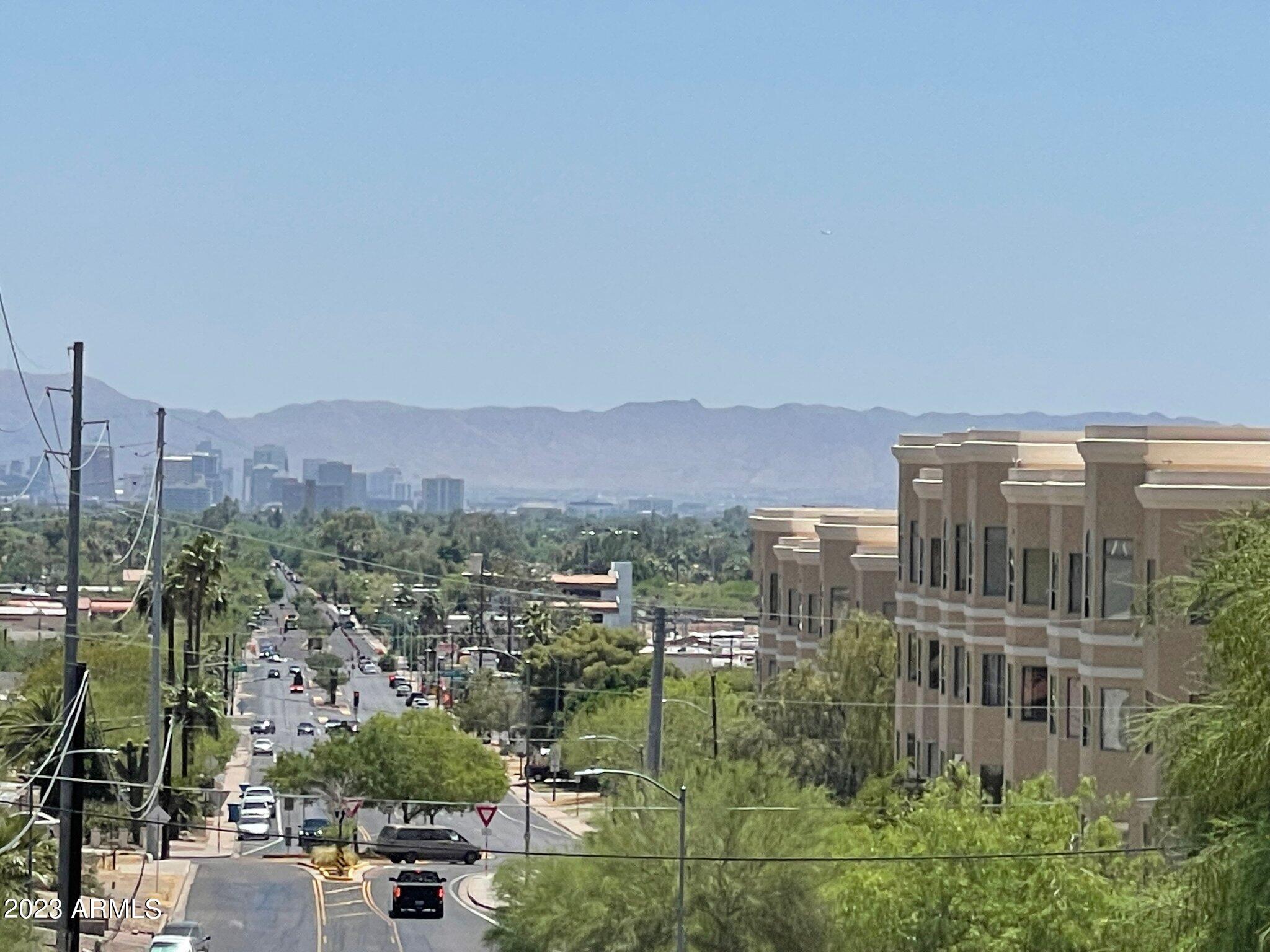 9820 N CENTRAL Avenue, 103