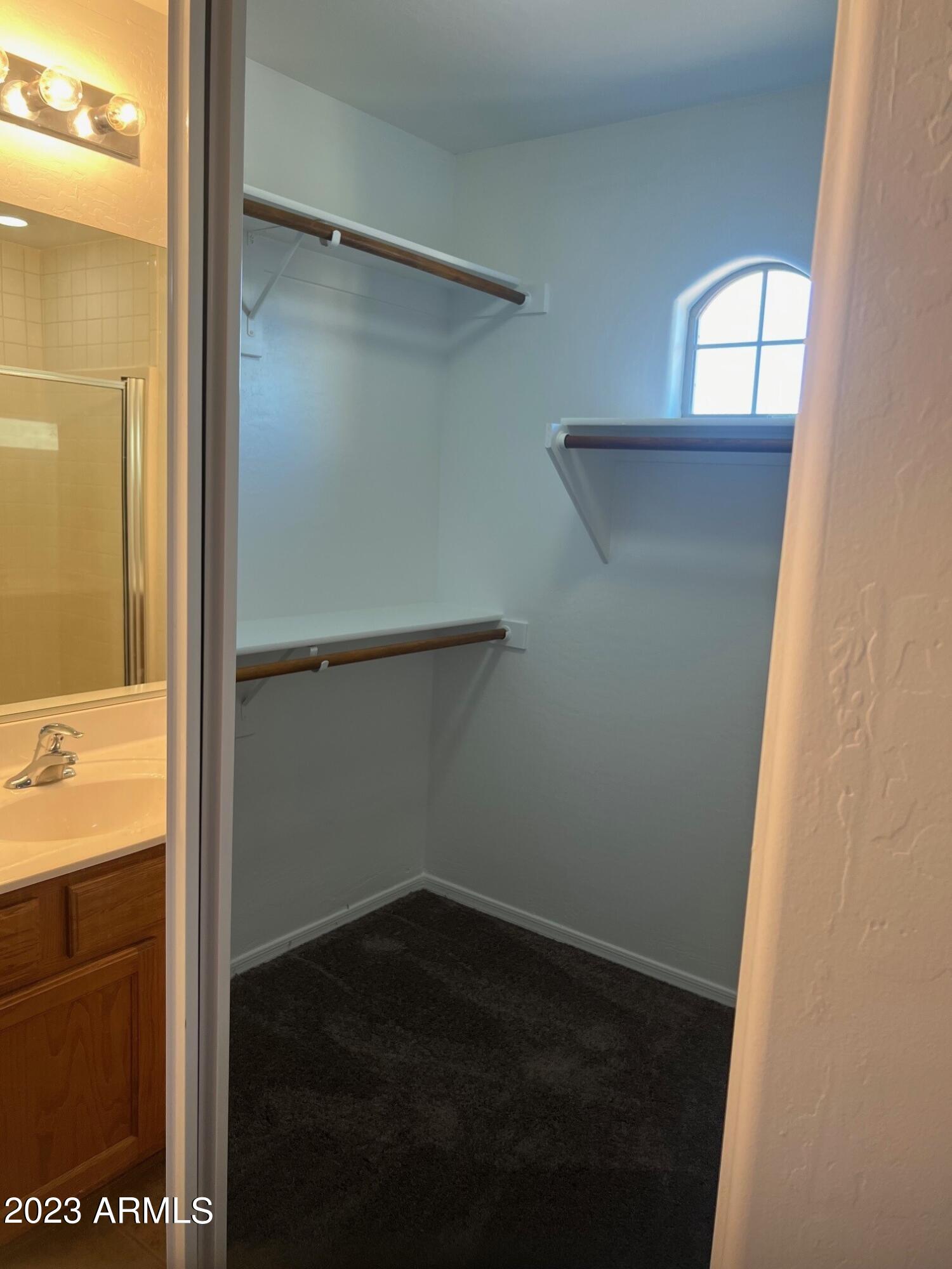 25809 W ST JAMES Avenue