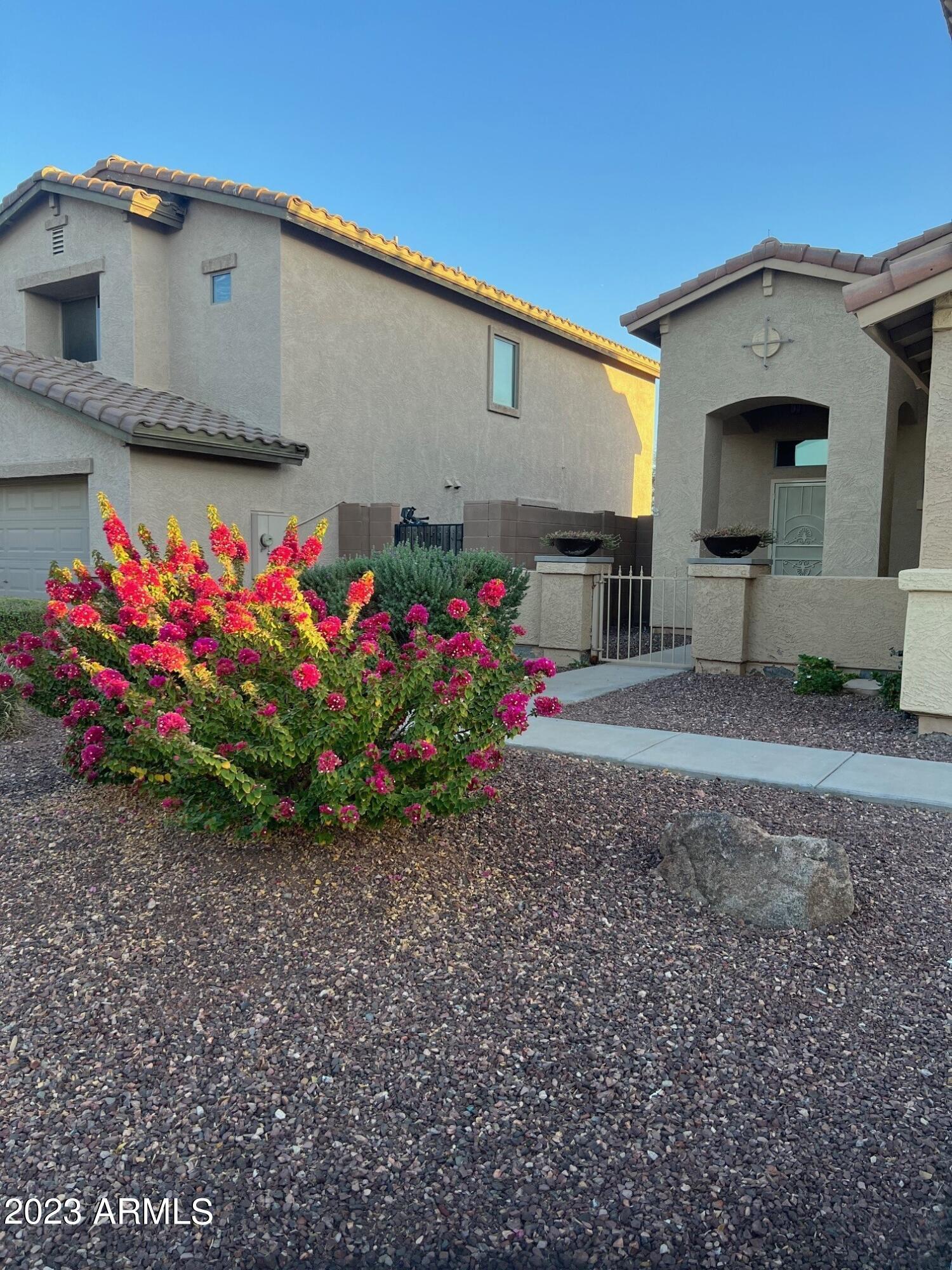 25809 W ST JAMES Avenue