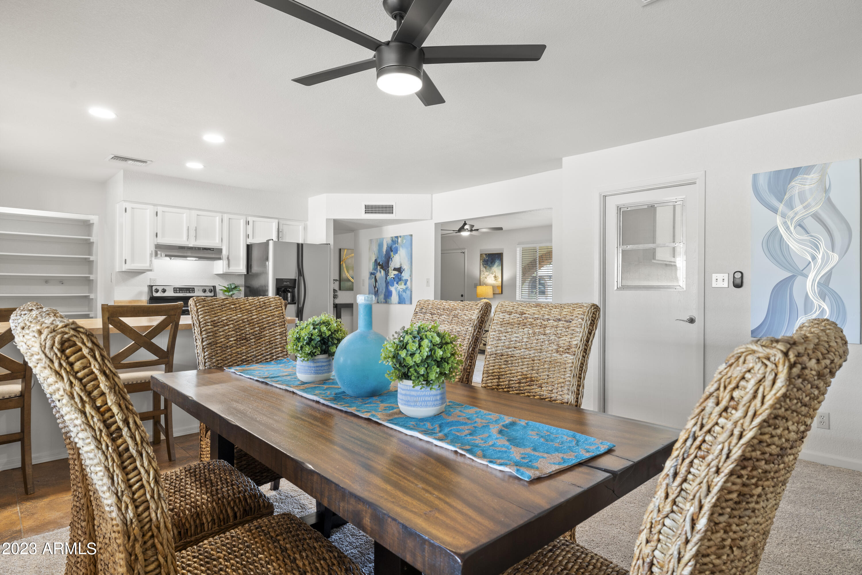 6330 E HILLVIEW Street