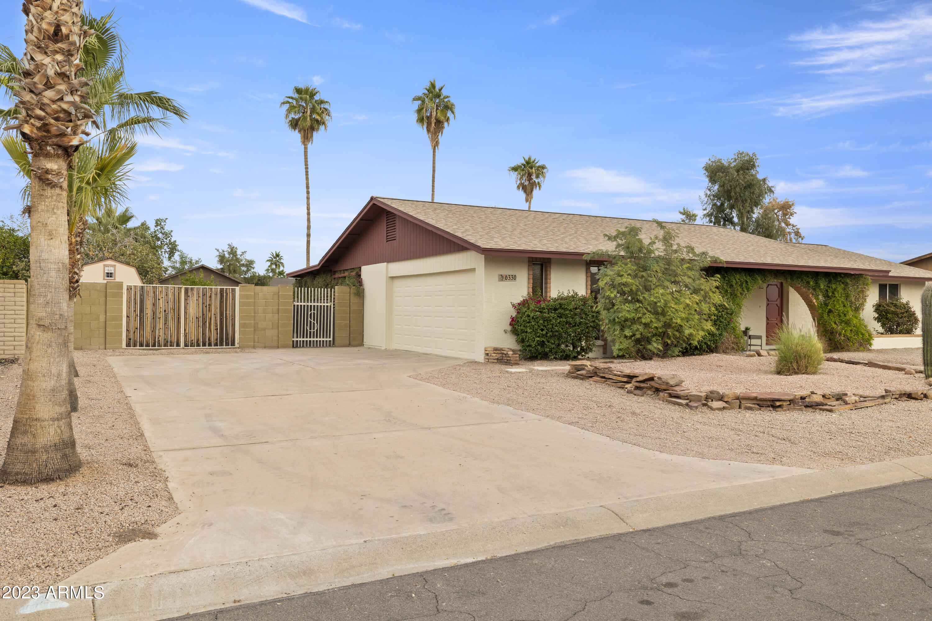 6330 E HILLVIEW Street