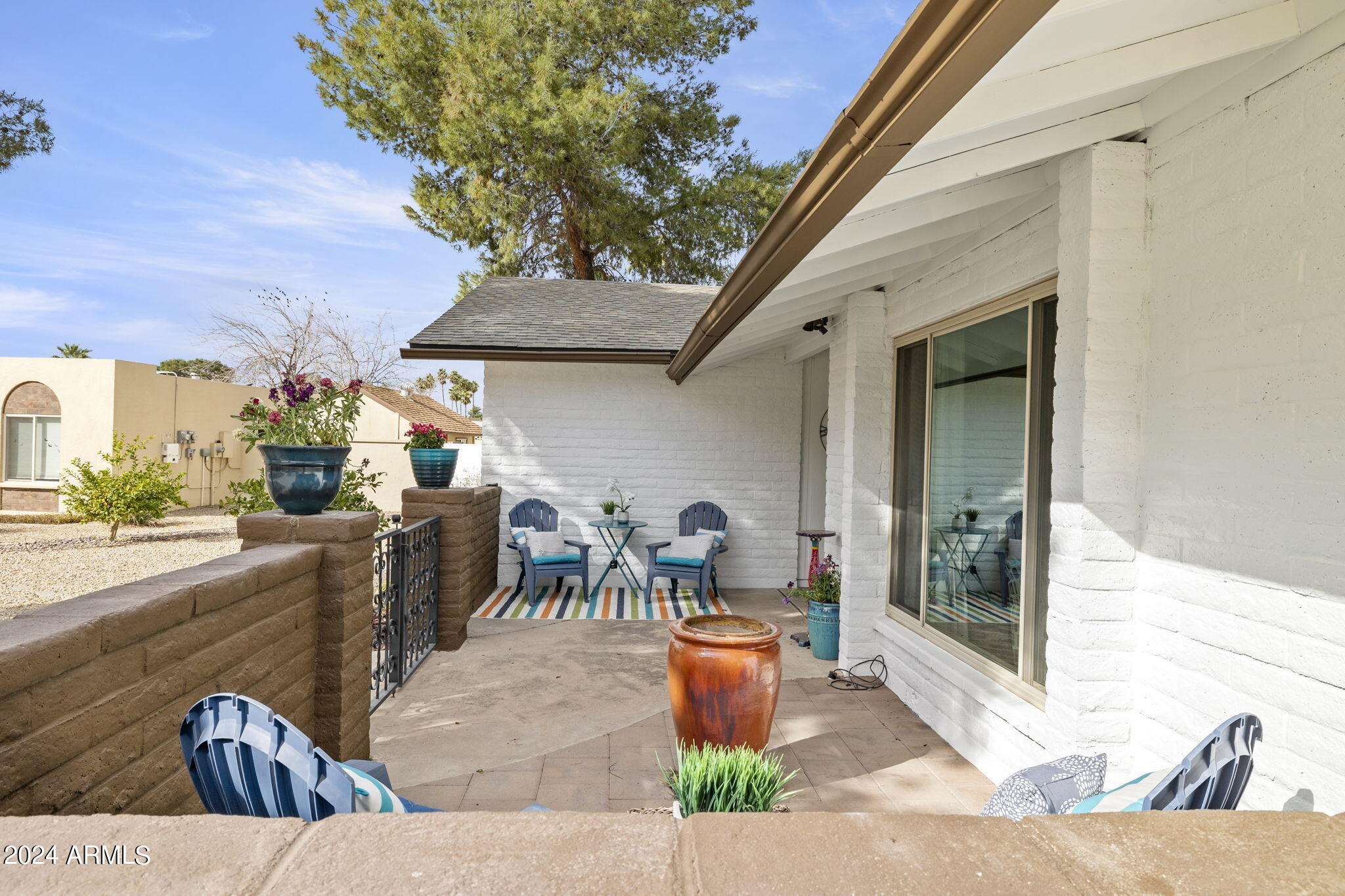 336 E VOLTAIRE Avenue