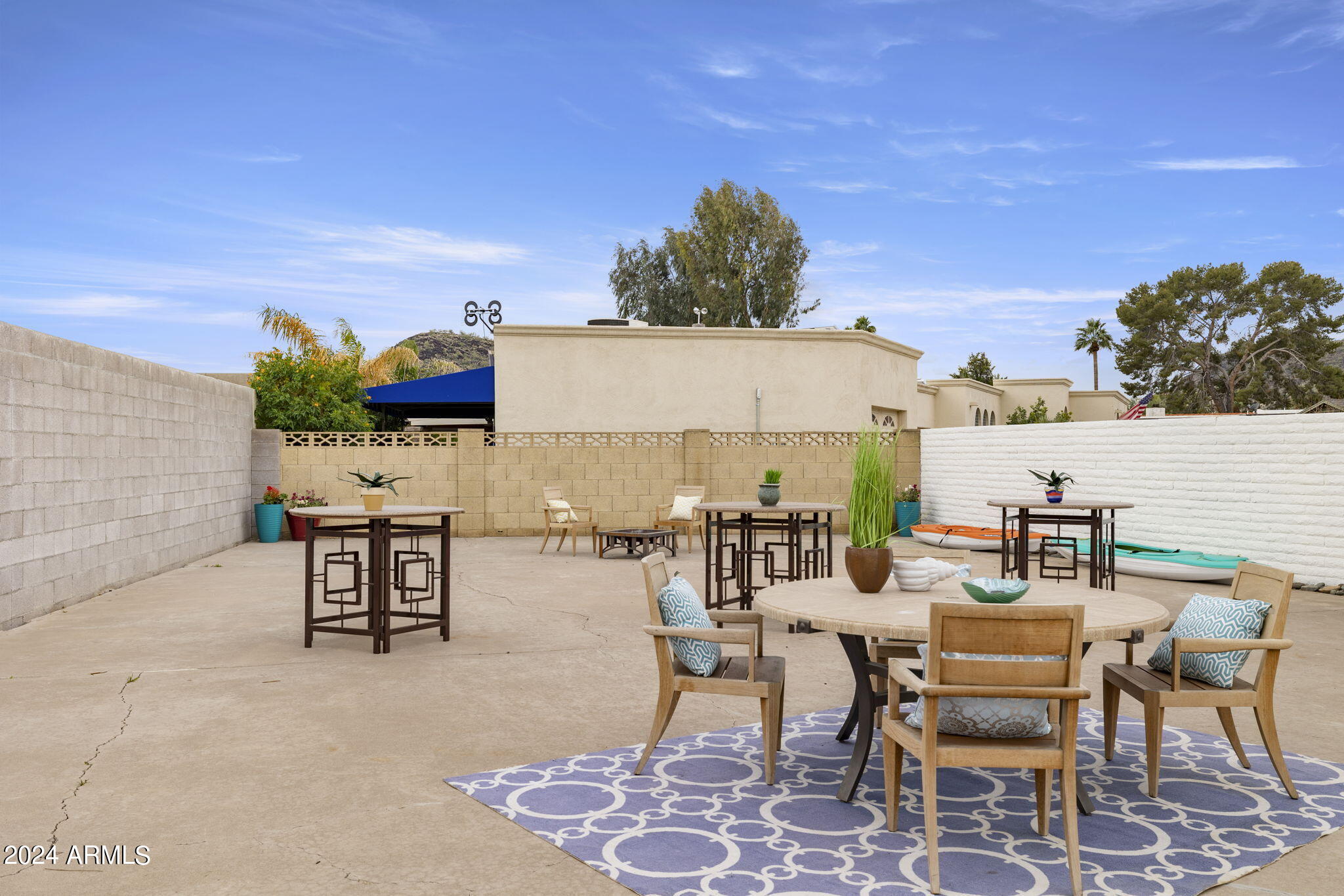 336 E VOLTAIRE Avenue