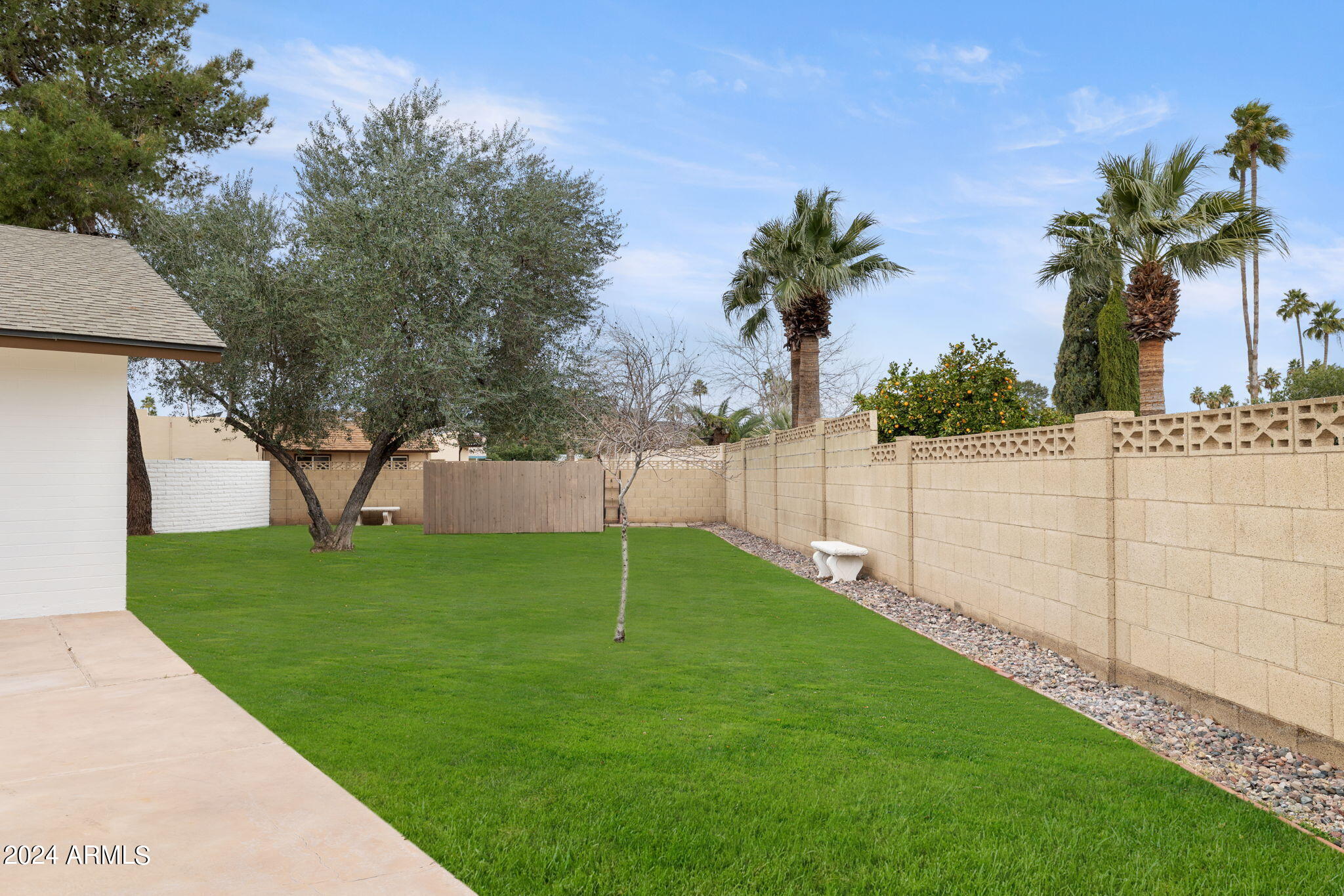 336 E VOLTAIRE Avenue