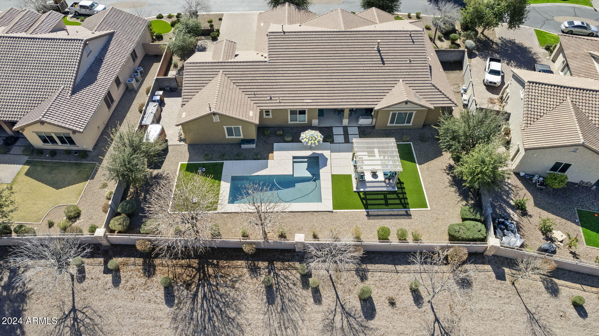 21966 E PICKETT Court