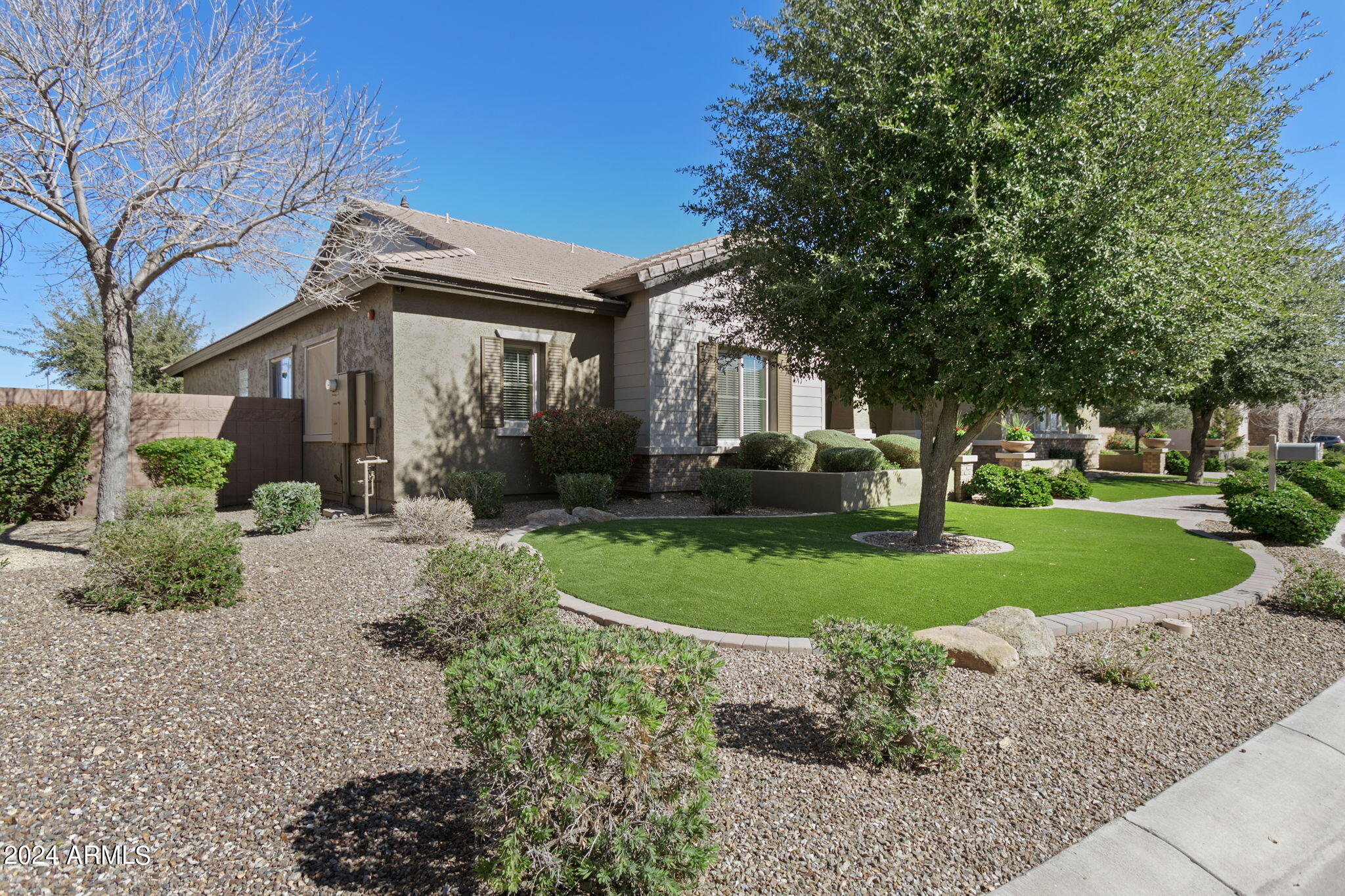21966 E PICKETT Court