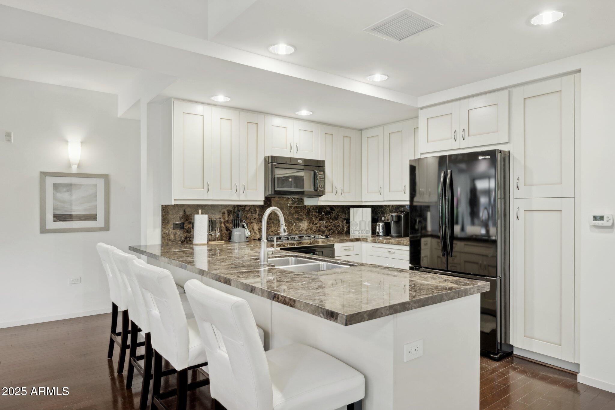 7151 E RANCHO VISTA Drive, 3001